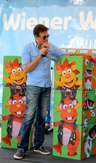 (C) Steiner Familyentertainment